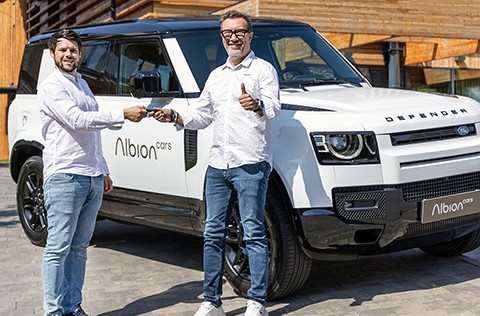 Předali jsme Defender k užívání partnerskému Aldrov Resort